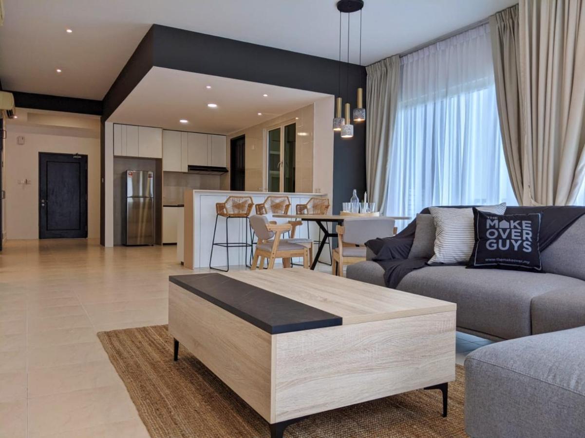 Santubong Suites B Just Like Home Damai 古晋 外观 照片