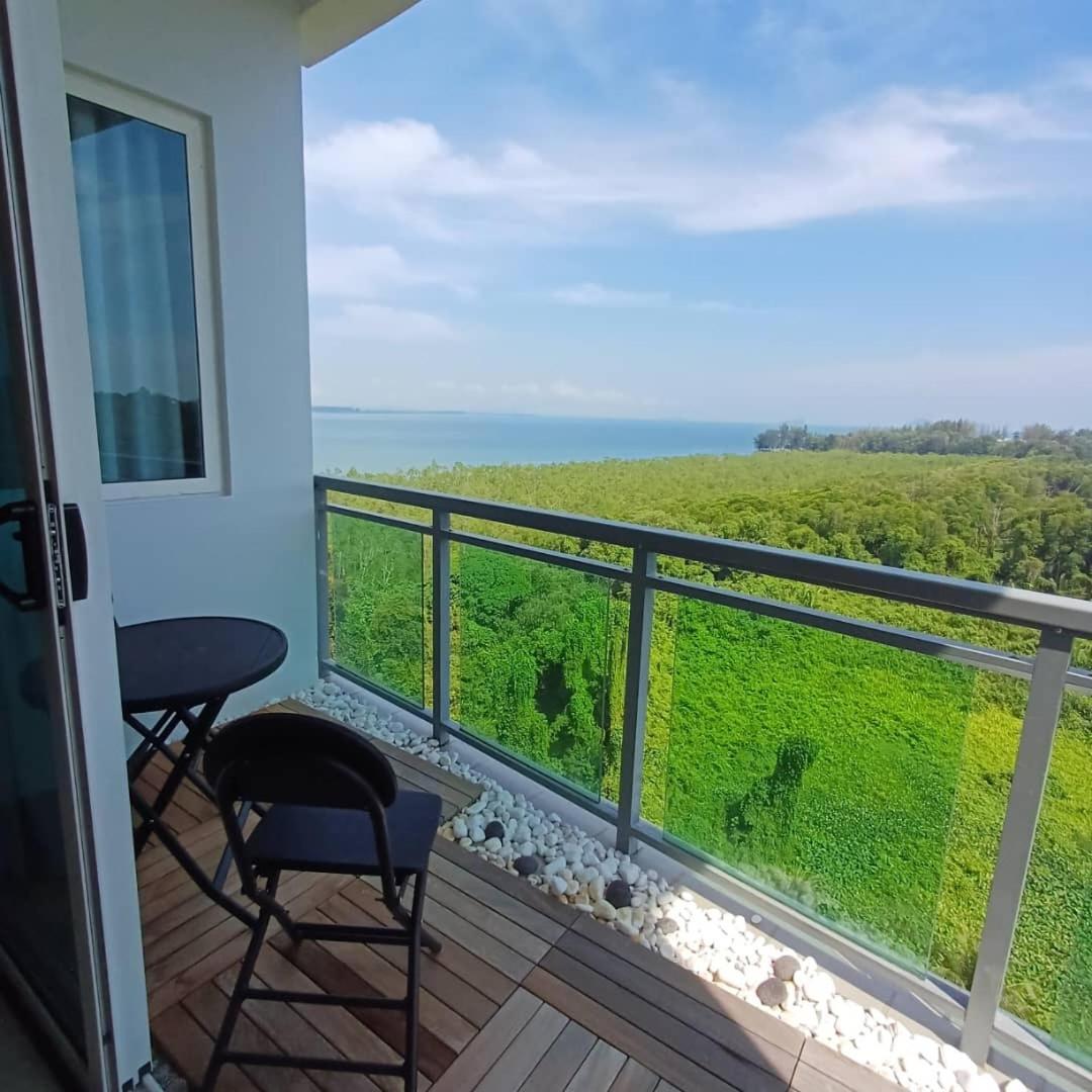 Santubong Suites B Just Like Home Damai 古晋 外观 照片