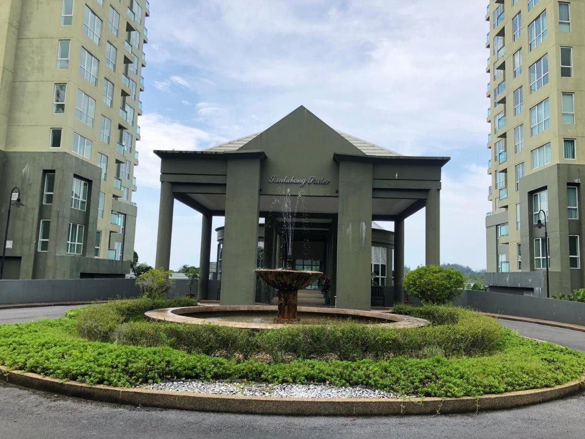 Santubong Suites B Just Like Home Damai 古晋 外观 照片